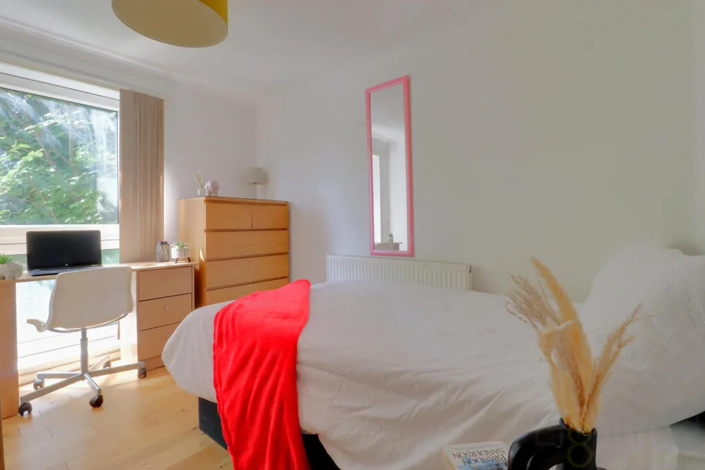 4 bedroom flat for rent