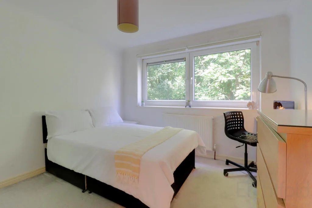 4 bedroom flat for rent