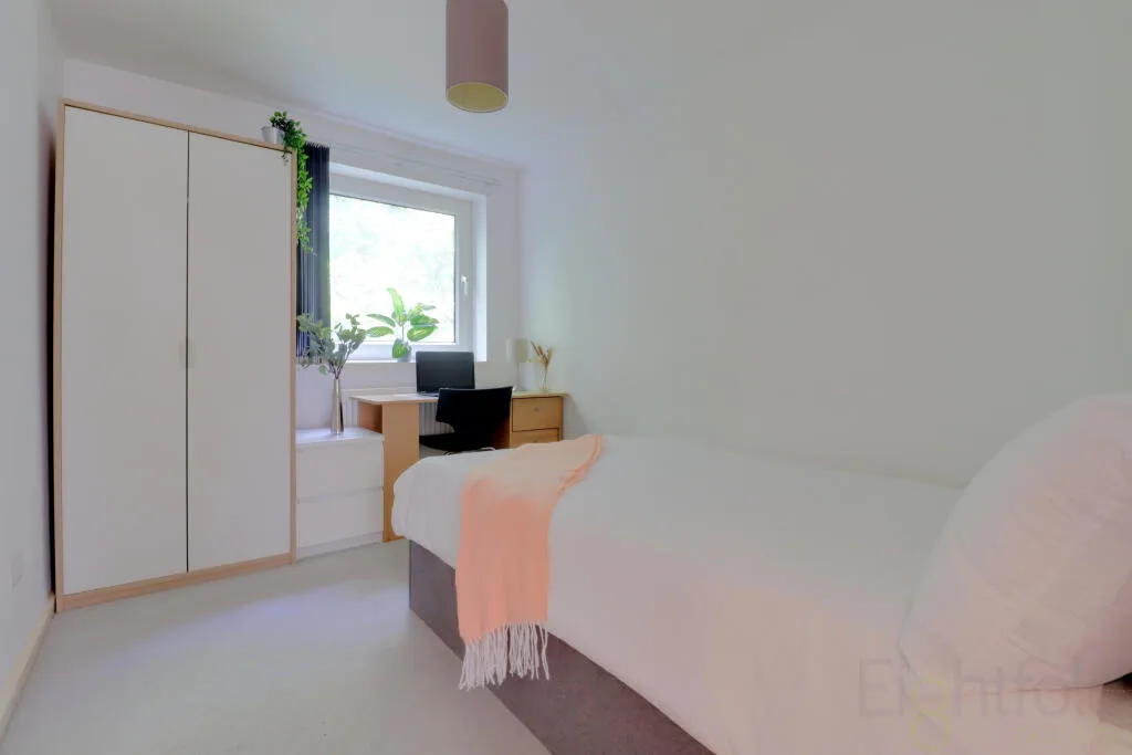 4 bedroom flat for rent