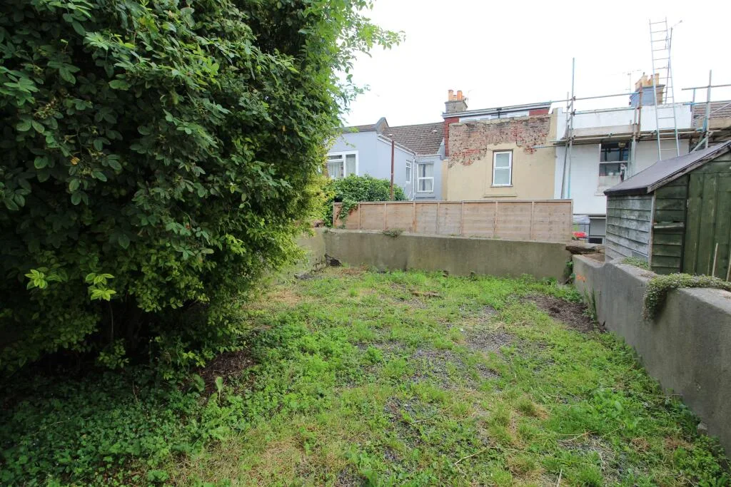 4 bedroom terraced house for rent