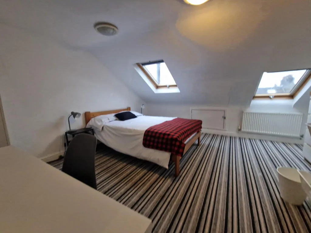 6 bedroom terraced house for rent