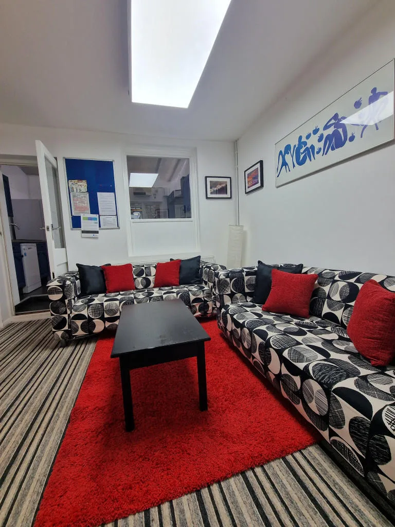 6 bedroom terraced house for rent