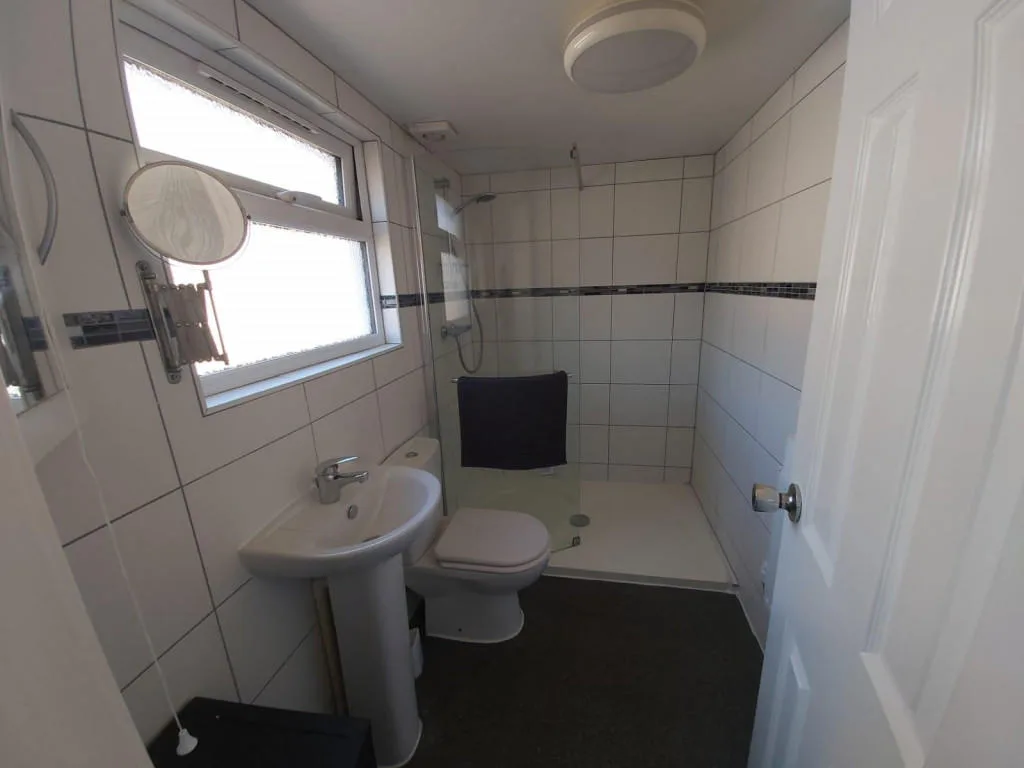 6 bedroom terraced house for rent