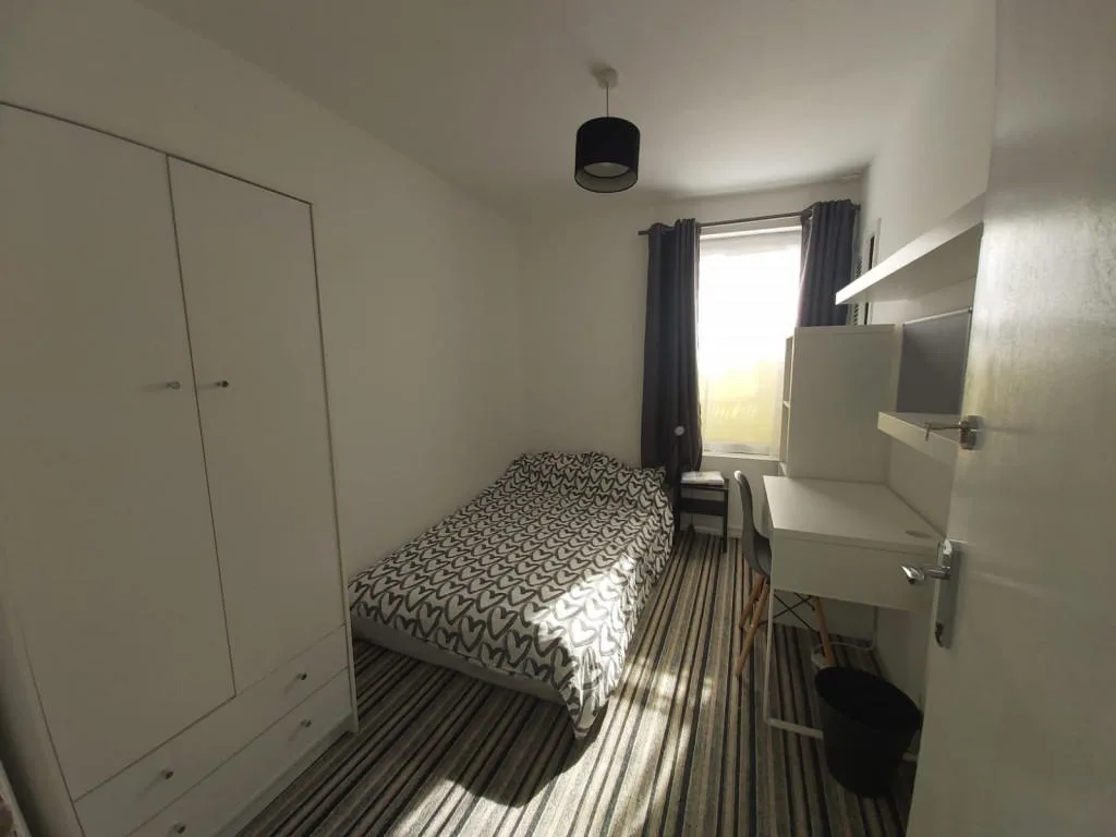 6 bedroom terraced house for rent