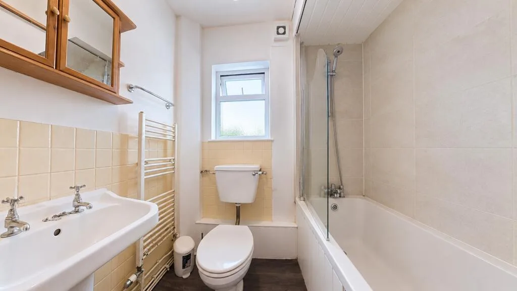 4 bedroom terraced house for rent