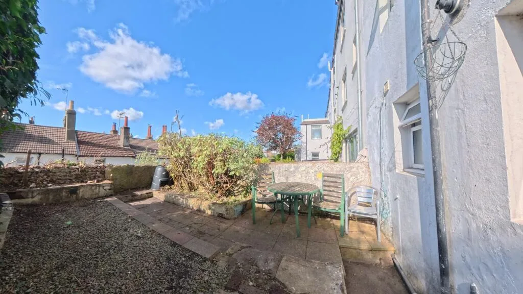 4 bedroom terraced house for rent