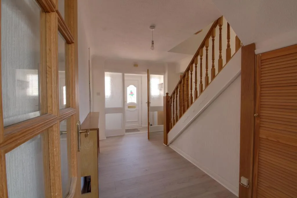 3 bedroom semi-detached house for rent