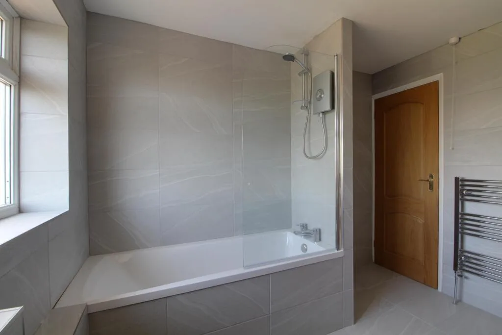 3 bedroom semi-detached house for rent