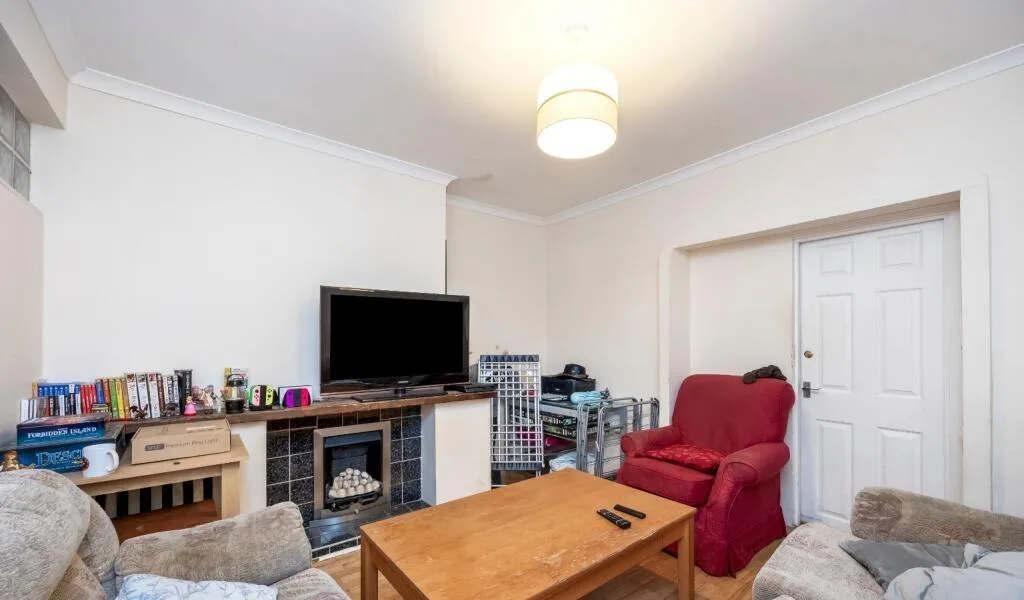 5 bedroom house for rent