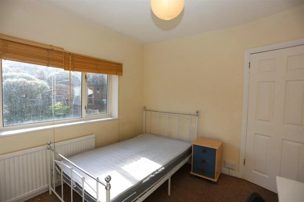 5 bedroom house for rent