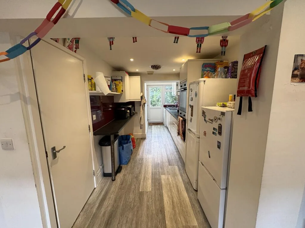 6 bedroom house for rent