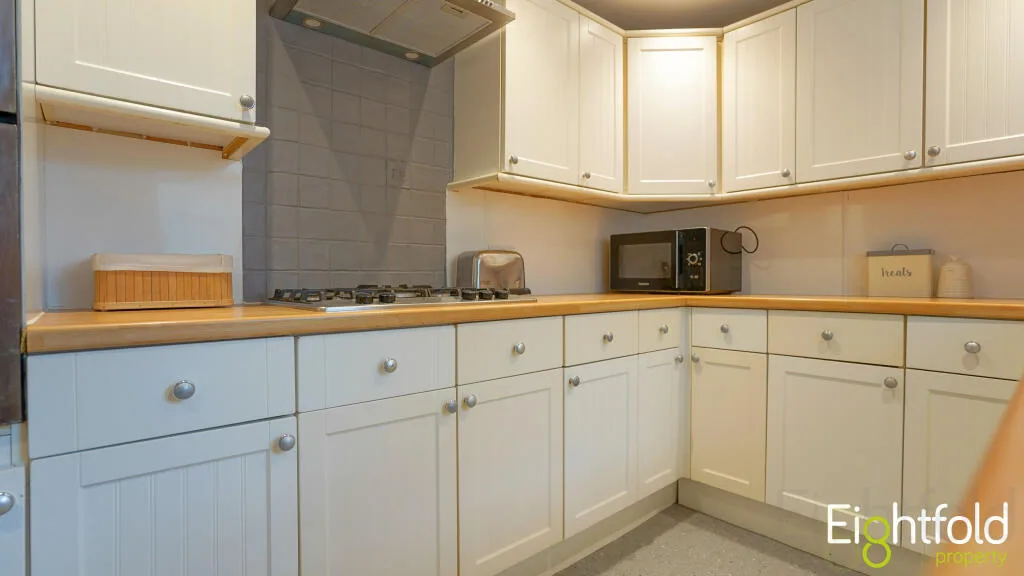 6 bedroom terraced house for rent