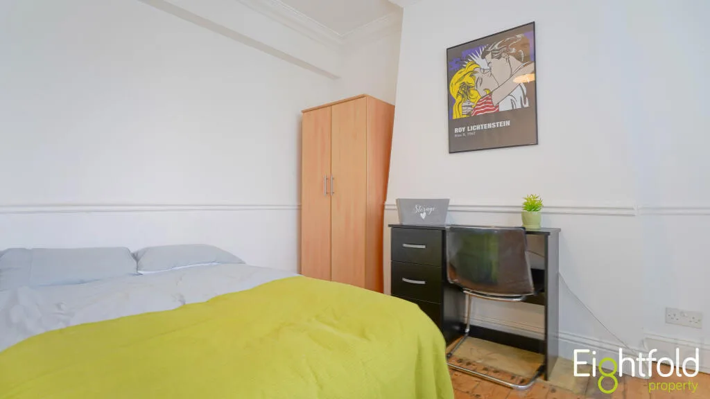 6 bedroom terraced house for rent