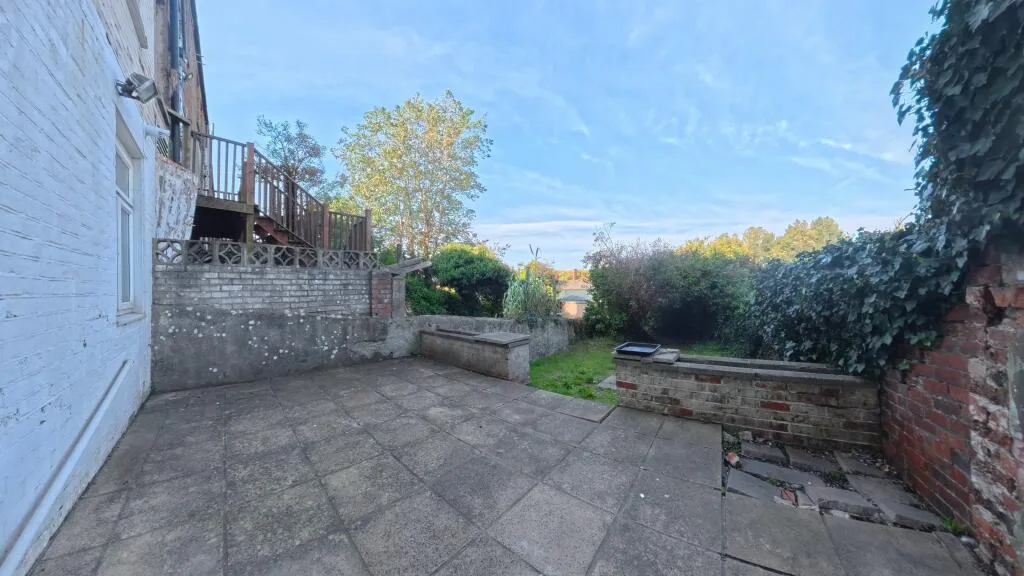 4 bedroom house for rent