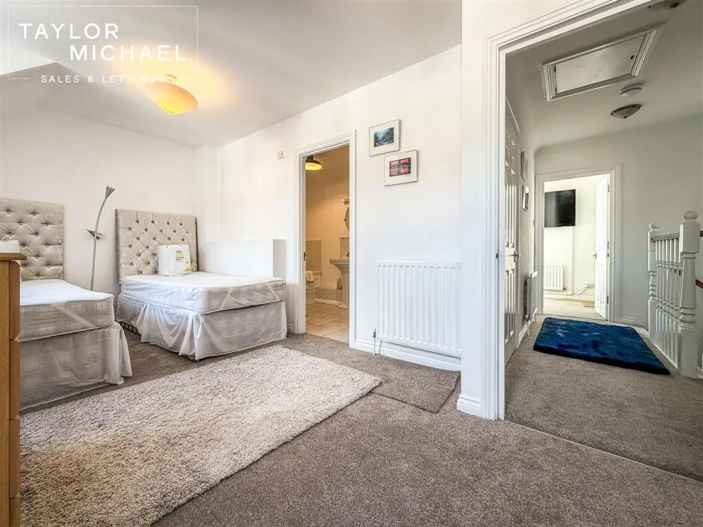 4 bedroom flat for rent