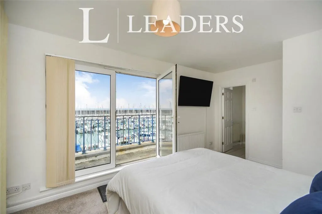 4 bedroom flat for rent