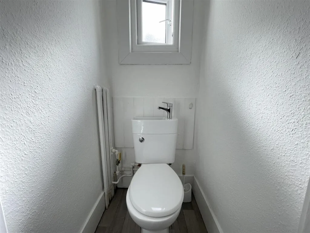 6 bedroom house share for rent