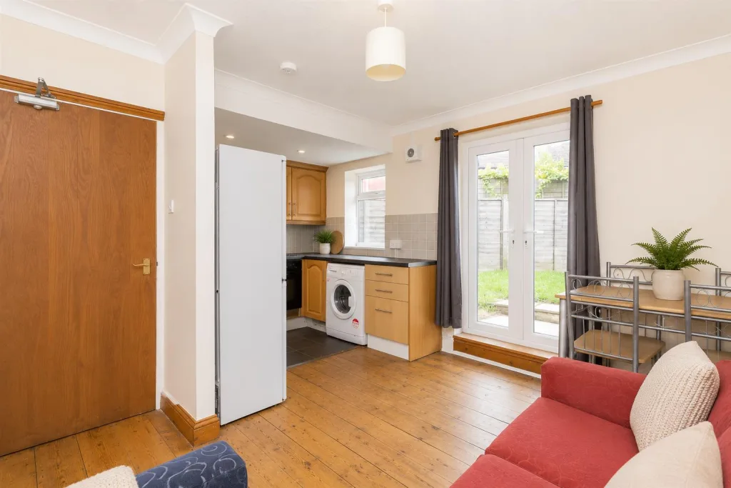 4 bedroom house share for rent
