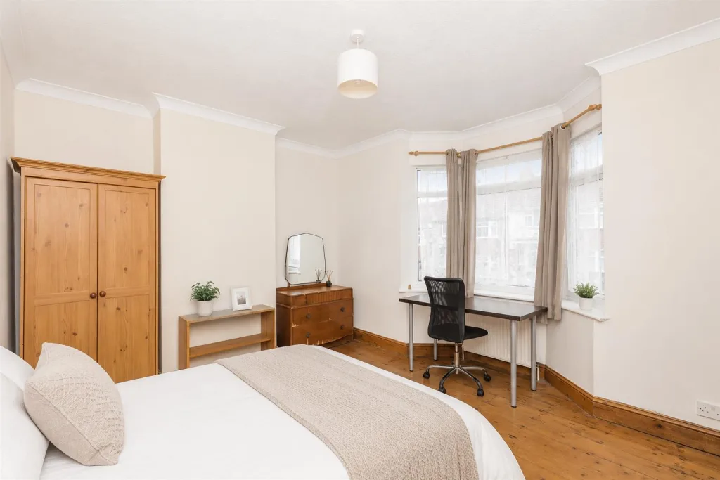 4 bedroom house share for rent
