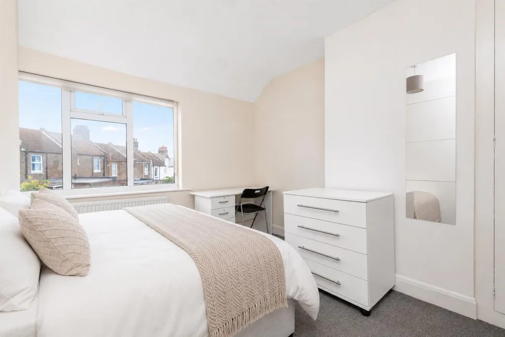 4 bedroom house share for rent