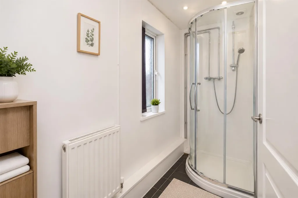 4 bedroom house share for rent