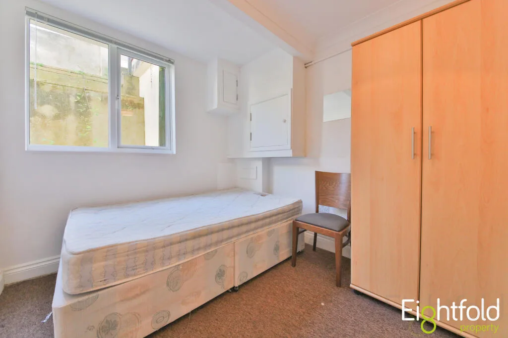 6 bedroom terraced house for rent