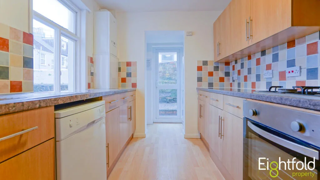 6 bedroom terraced house for rent