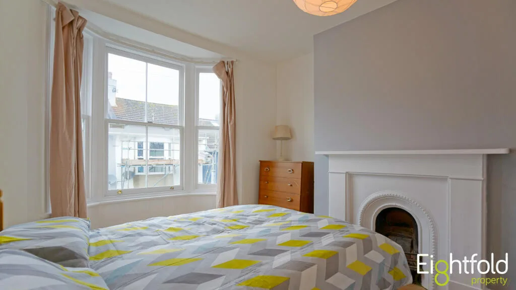 6 bedroom terraced house for rent