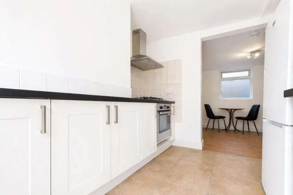 4 bedroom terraced house for rent