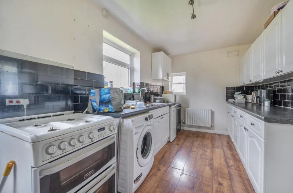 6 bedroom terraced house for rent