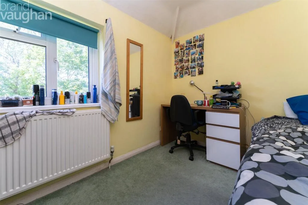 6 bedroom terraced house for rent