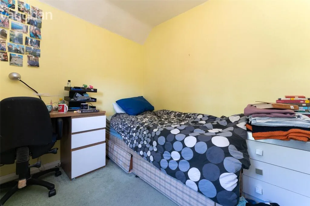 6 bedroom terraced house for rent