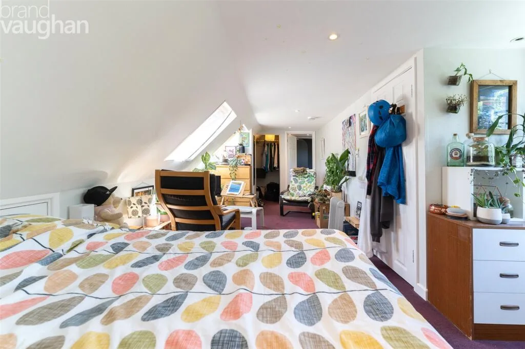 6 bedroom terraced house for rent