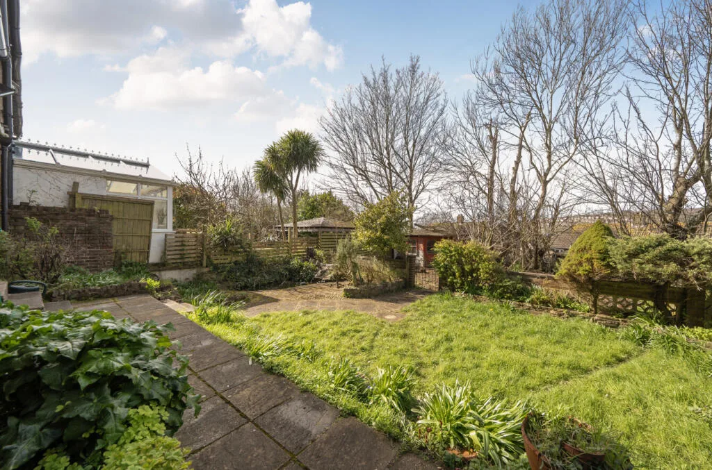 6 bedroom terraced house for rent