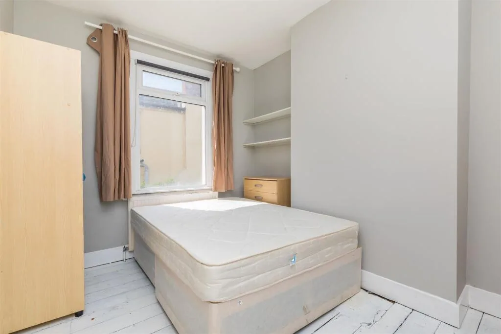 4 bedroom house share for rent