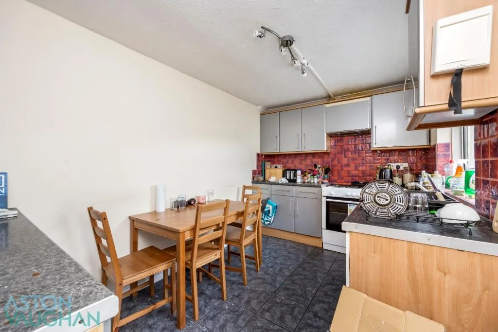 5 bedroom apartment for rent