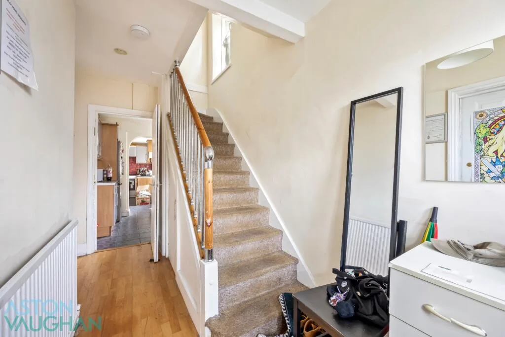 5 bedroom apartment for rent
