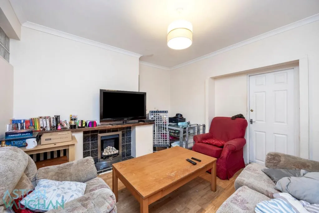 5 bedroom apartment for rent