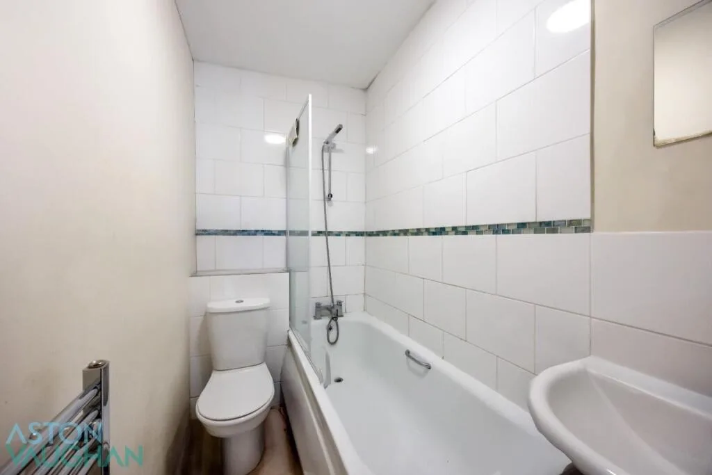 5 bedroom terraced house for rent