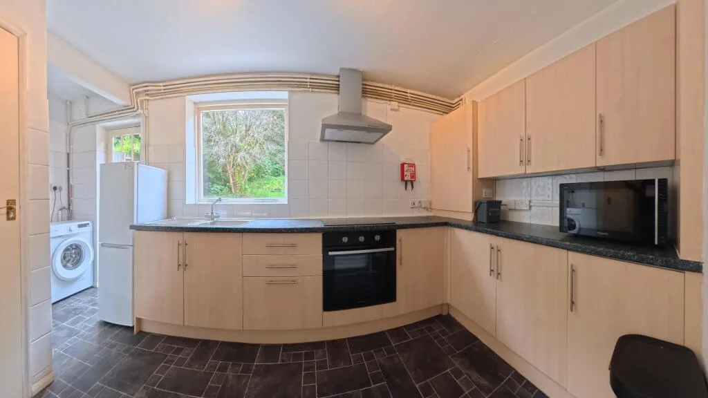 5 bedroom house for rent