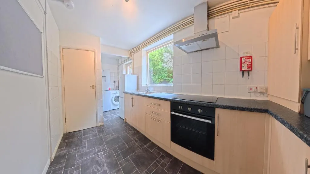 5 bedroom house for rent