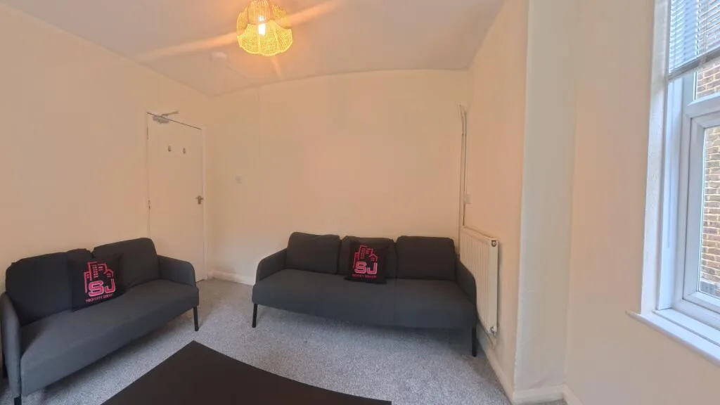 5 bedroom house for rent