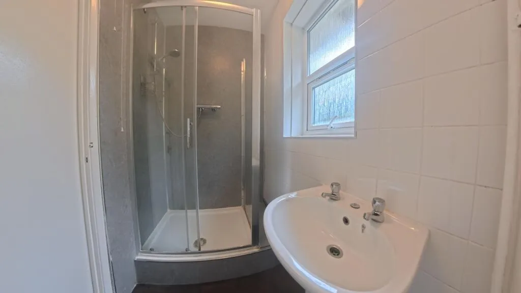 5 bedroom house for rent