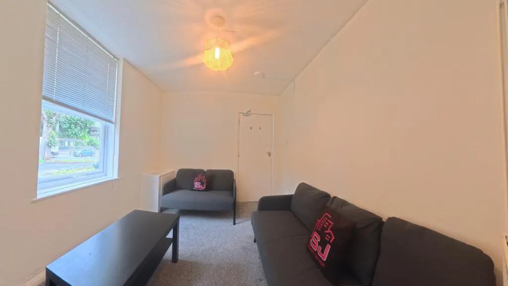 5 bedroom house for rent