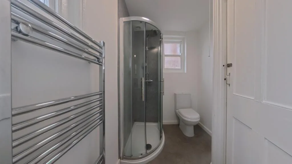 5 bedroom house for rent