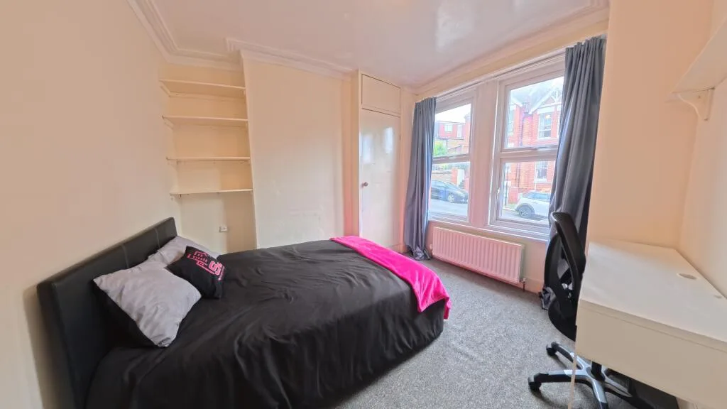 5 bedroom house for rent