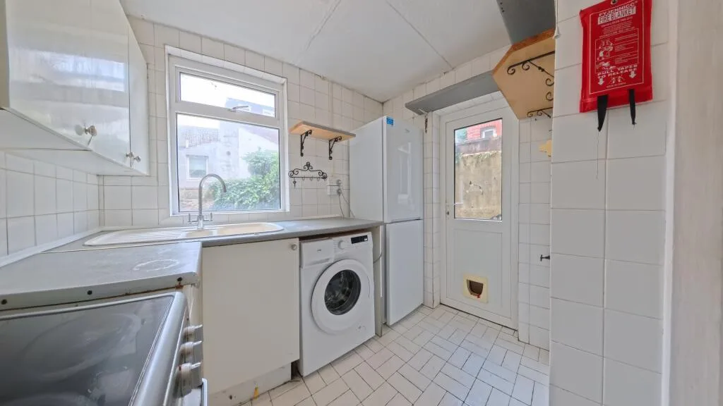 5 bedroom house for rent