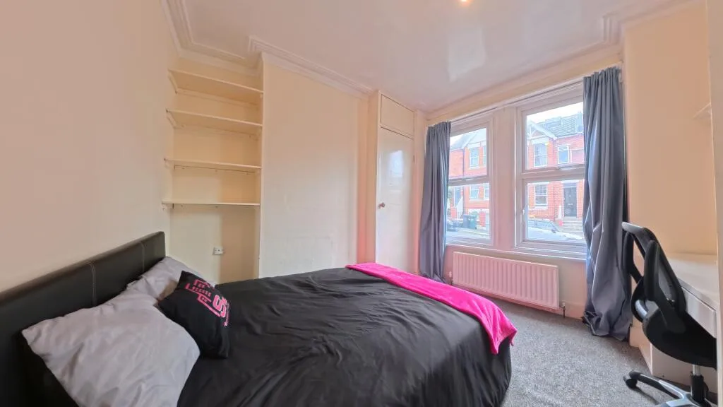 5 bedroom house for rent