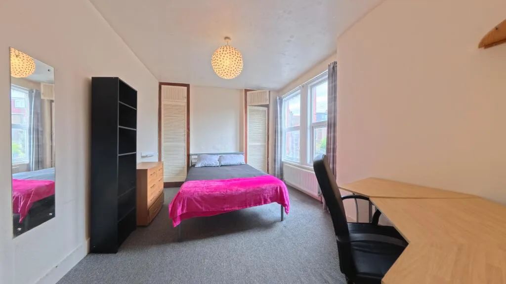 5 bedroom house for rent