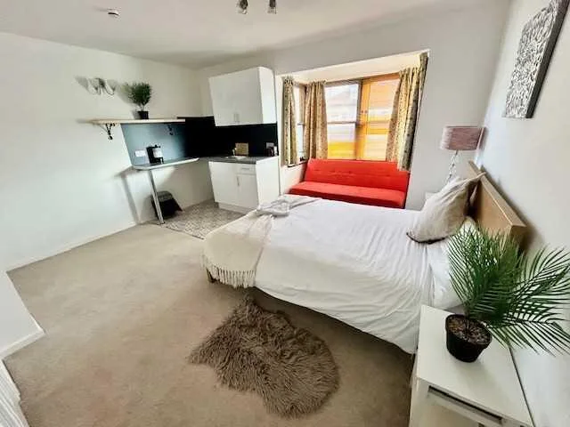 Studio flat for rent